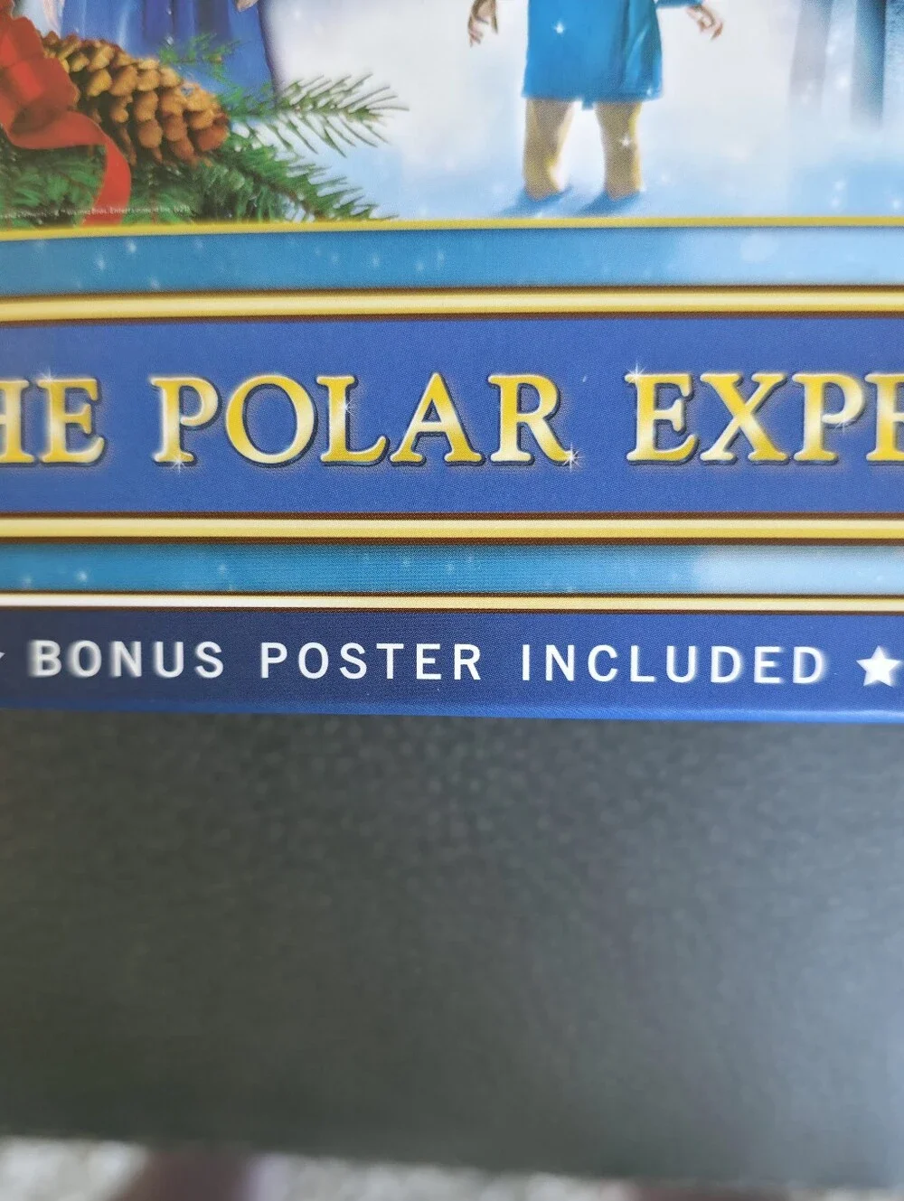 Warner Bros. | The Polar Express 550-Piece Jigsaw Puzzle - Blue Train Artwork